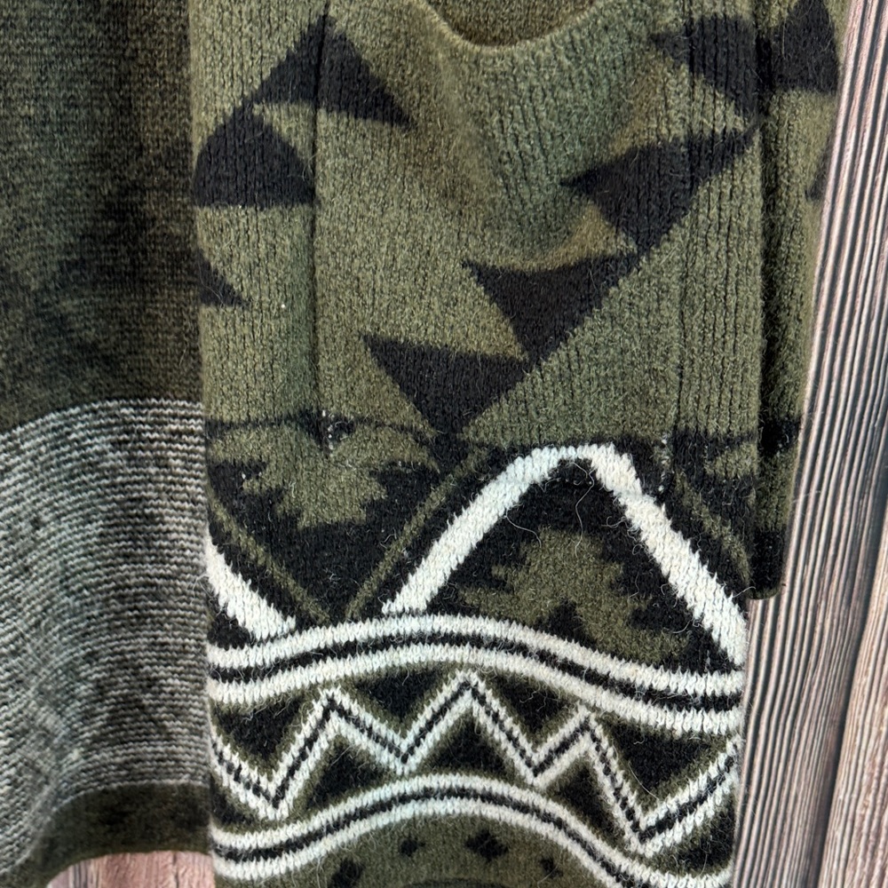 Frye Olive and Black Patterned Cardigan - Picture 6 of 11